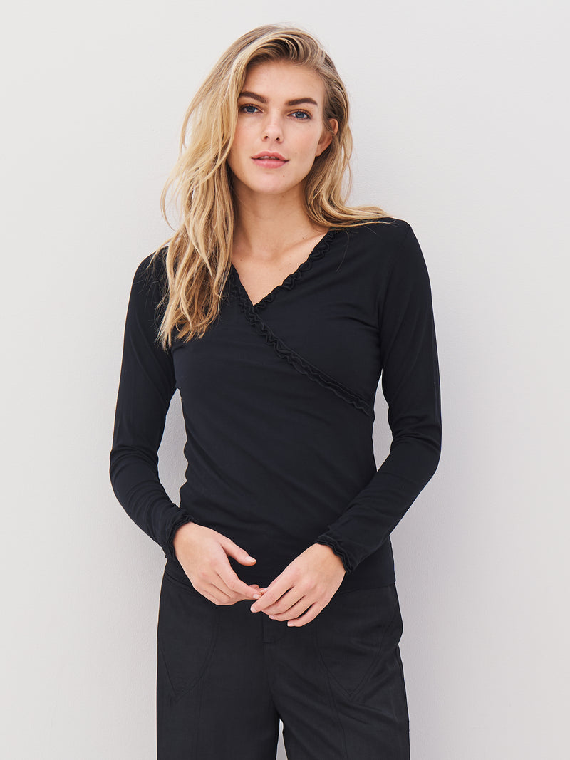 NÜ ADELE wrap tee Tops and T-shirts Black