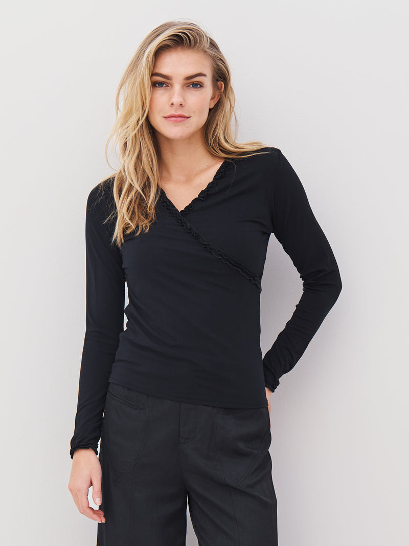 NÜ ADELE wrap tee Tops and T-shirts Black