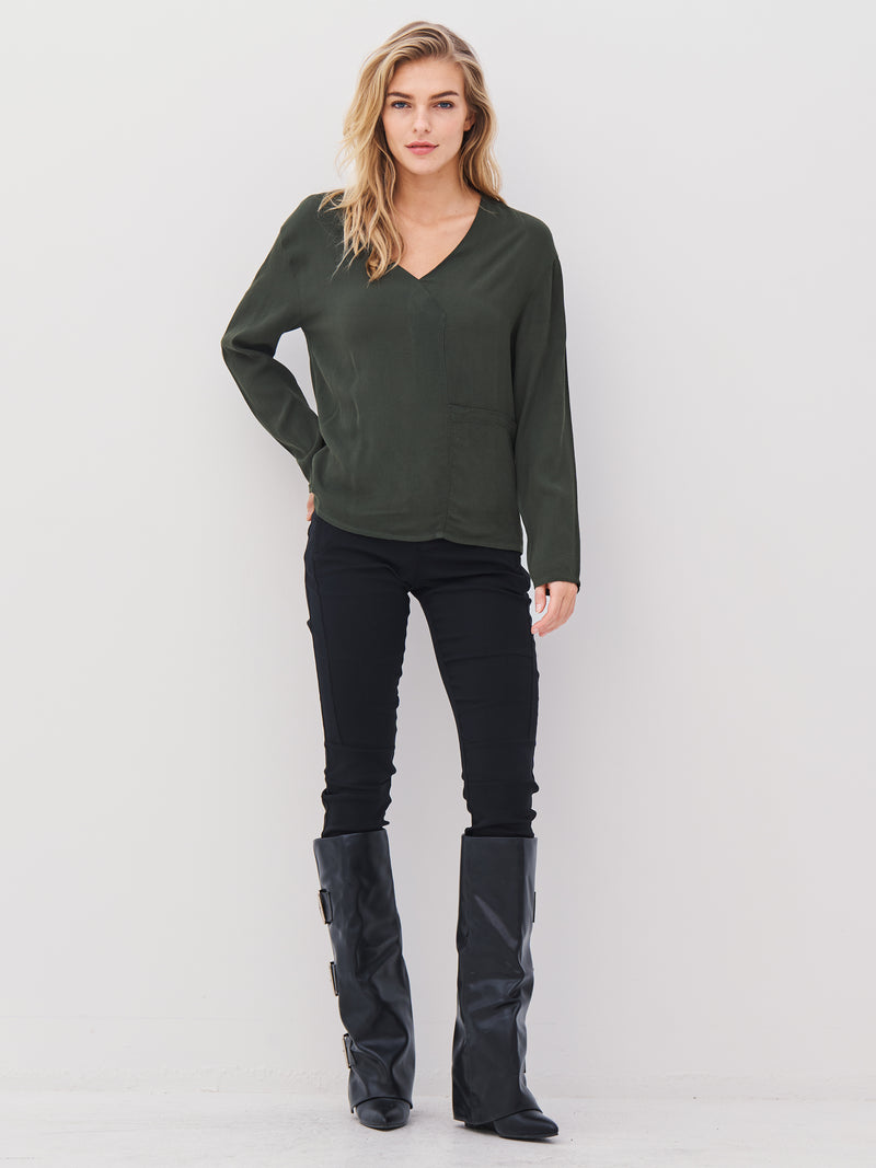 NÜ ANNI V-neck blouse Blouses 385 Dark Green