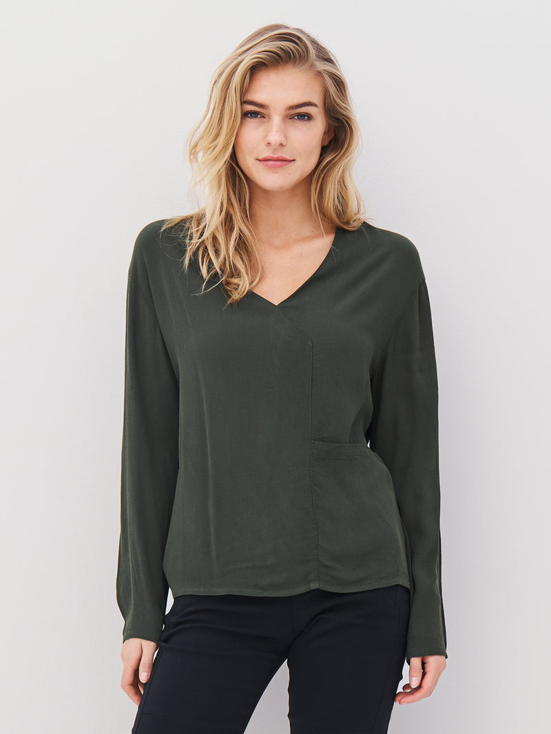 NÜ ANNI V-neck blouse Blouses 385 Dark Green