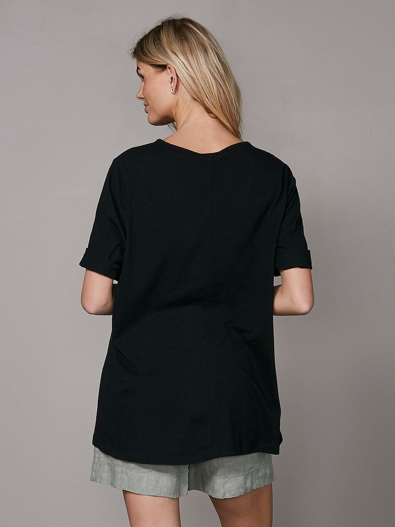 NÜ OAKLEE oversize t-shirt Tops and T-shirts Black