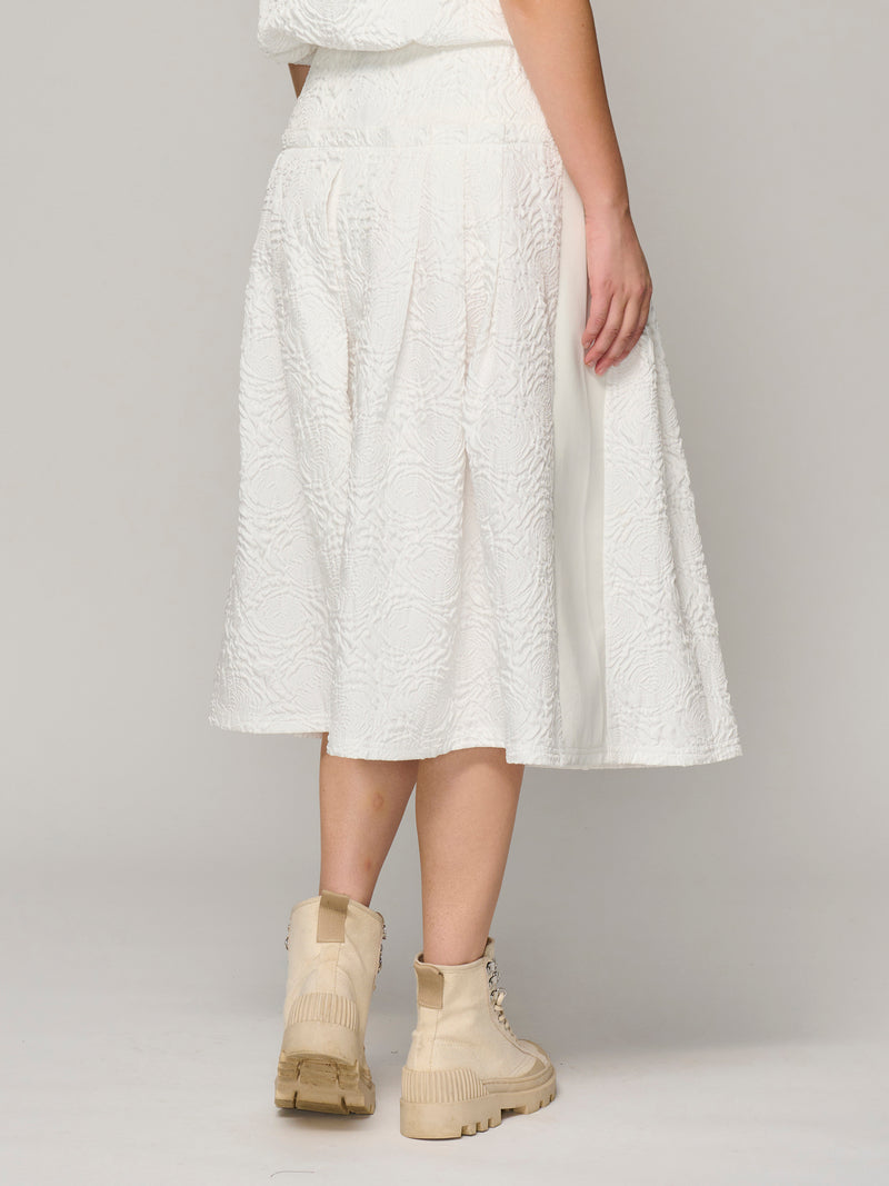 NÜ OWAMI skirt Skirts 110 Creme