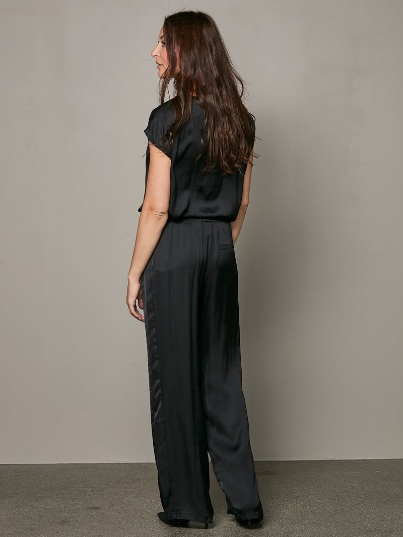 NÜ VALINA trousers Trousers Black