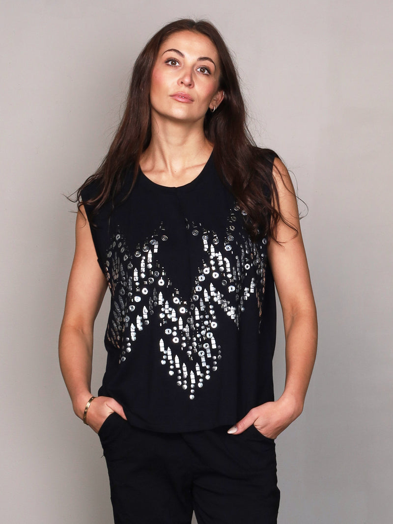 NÜ VENYA t-shirt Tops and T-shirts Black