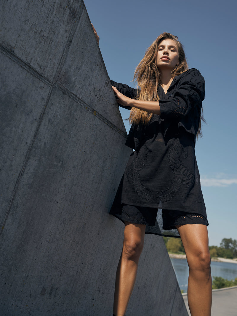 NÜ YALDA tunic Tunics Black