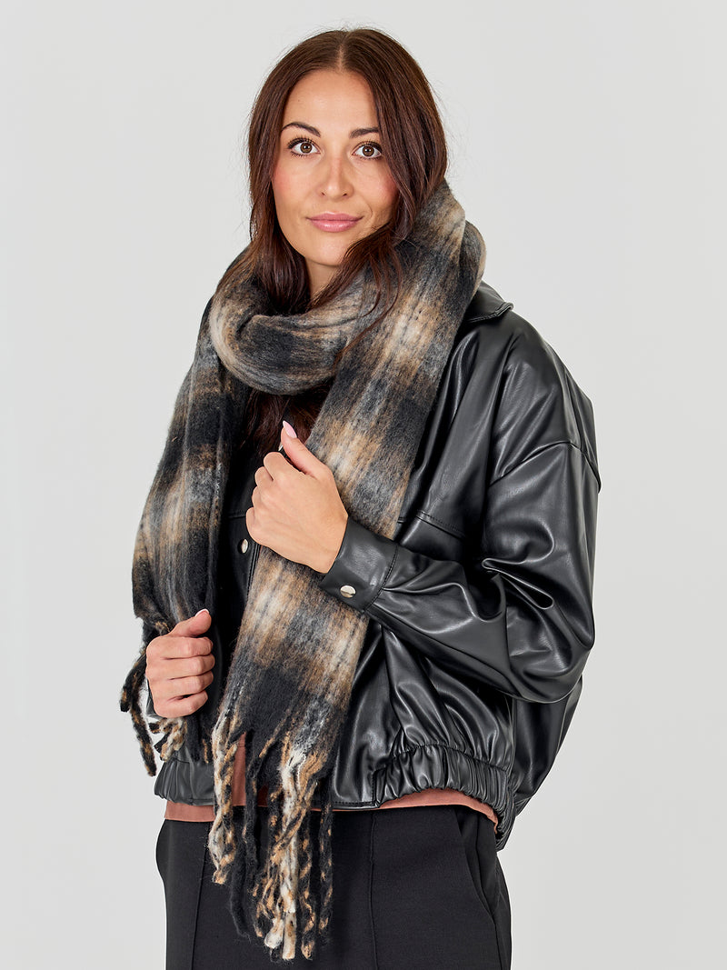 NÜ YUN jacket Jackets Black