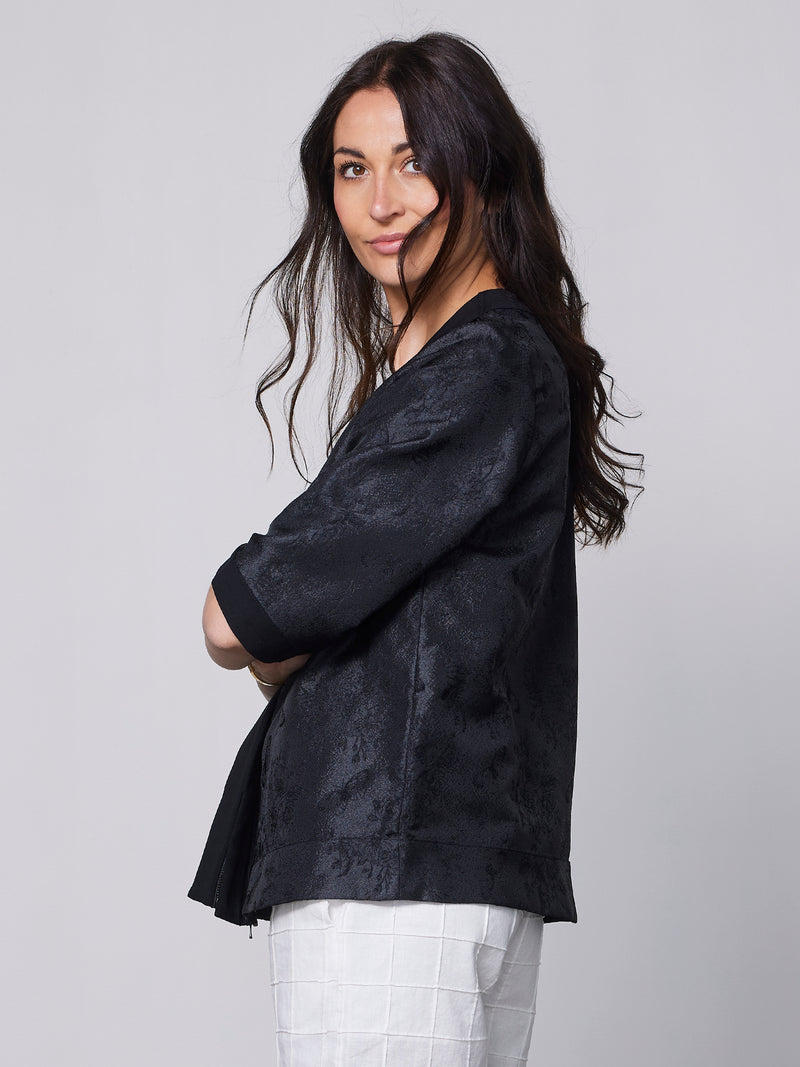 NÜ YURI blouse Blouses Black